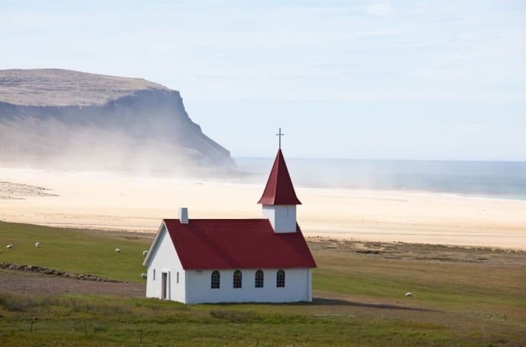 non-denominational pastor
