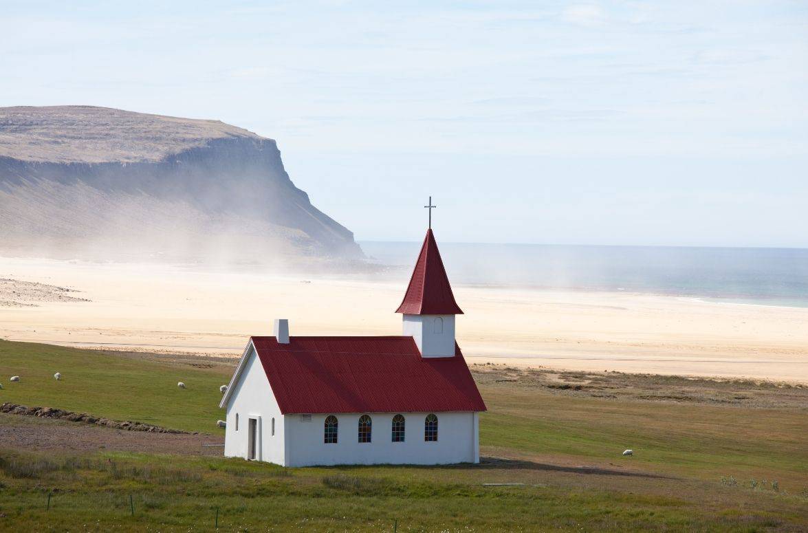 non-denominational pastor