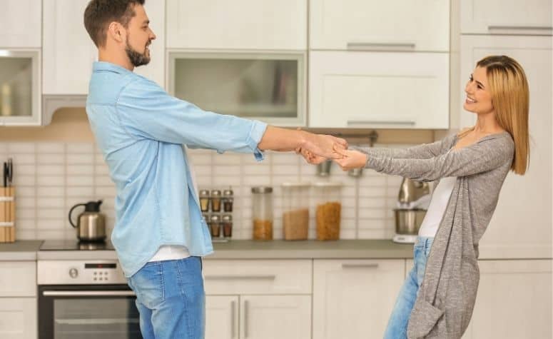 couple dancing