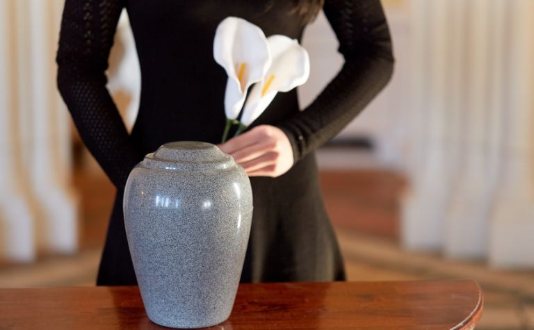 cremation urn