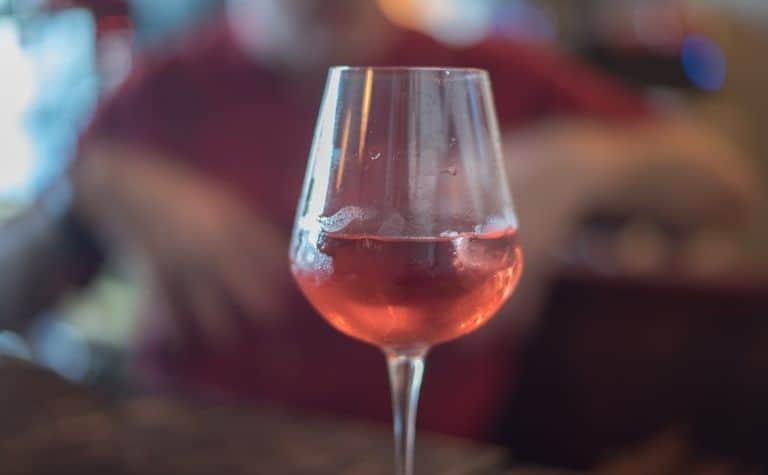 rose colored wine