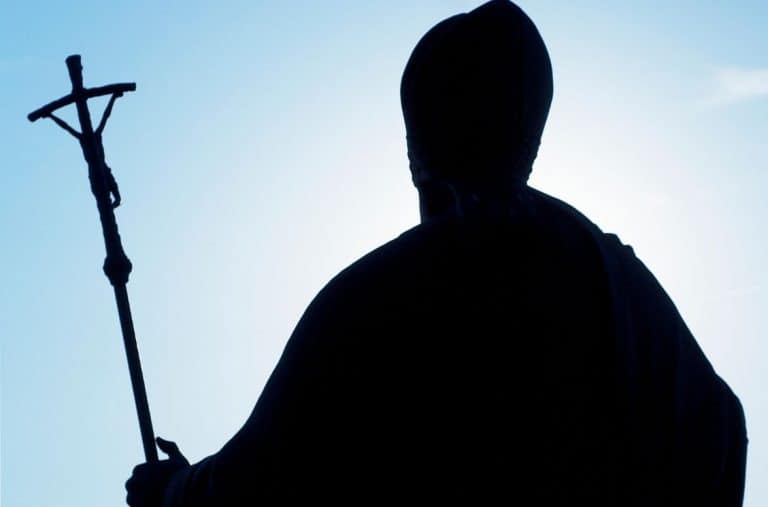 pope prays to God