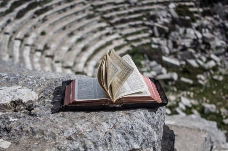 Protestants bible