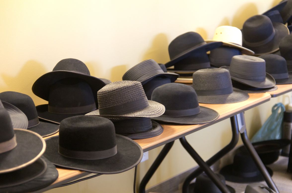 Mennonite Amish dress